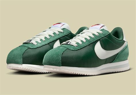 nike cortez damen olivgrün|nike cortez shoes history.